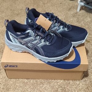 Asics Blue Athletic Shoes with Breathable Mesh and Cushioned Midsole